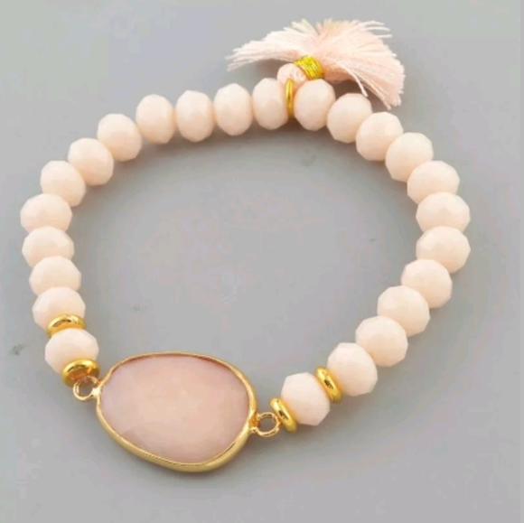 Jewelry - 🆕"Aurora" Pink Opal bracelet